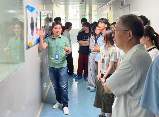 近距离接触半导体行业前沿生产场景